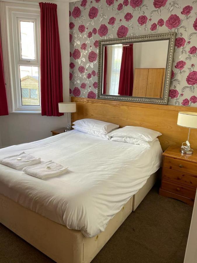 The Lodge Bornemouth Extérieur photo