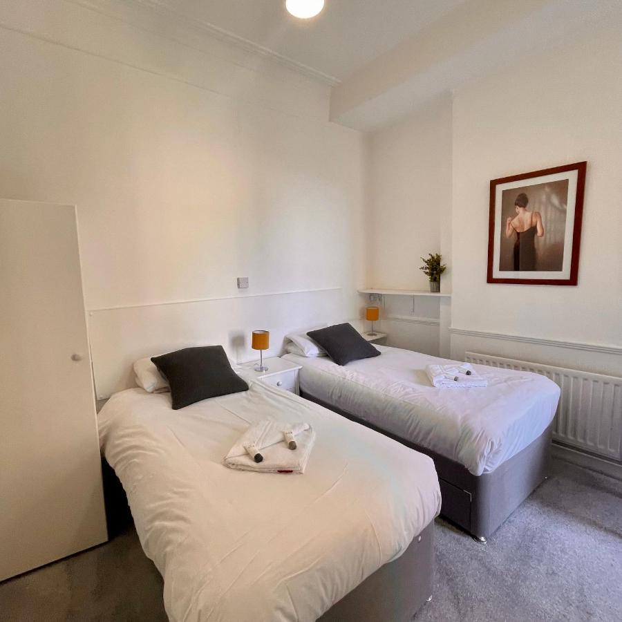 The Lodge Bornemouth Extérieur photo