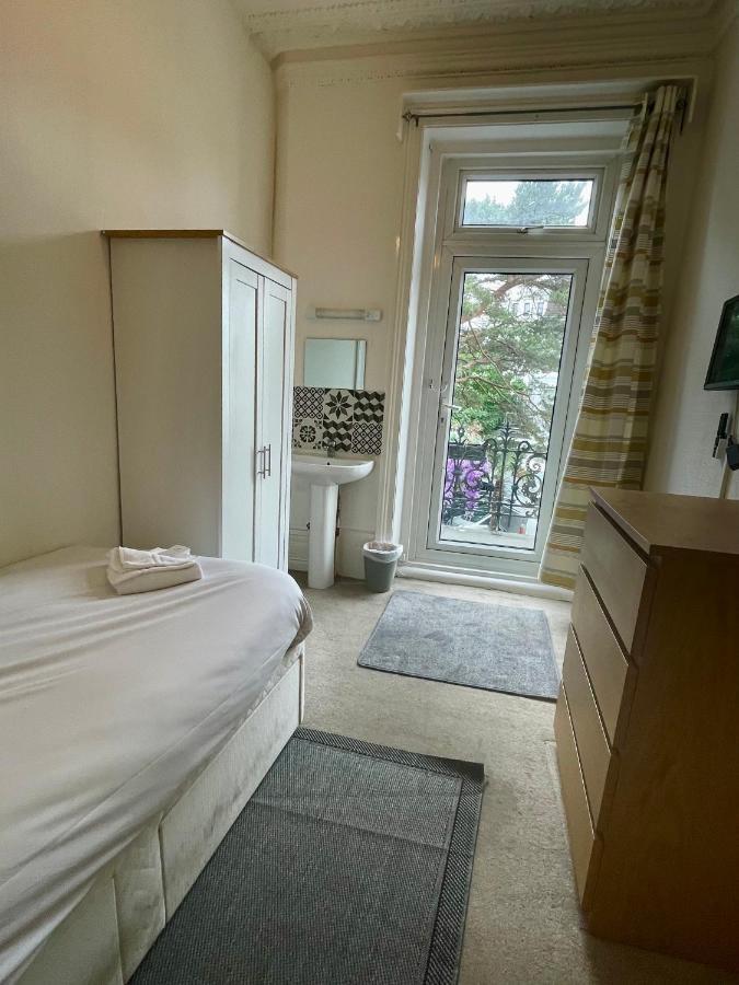 The Lodge Bornemouth Extérieur photo